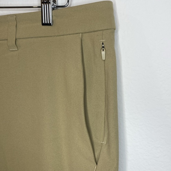 Lululemon Commission Short Relaxed 11" Men's Khaki Shorts 36 - Picture 4 of 7